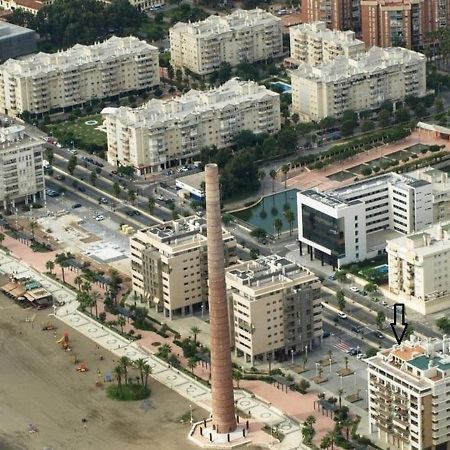 Апартаменты Paseo Maritimo Antonio Banderas Малага Экстерьер фото