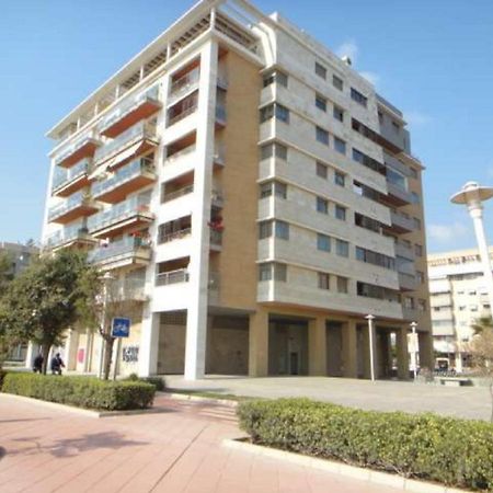 Апартаменты Paseo Maritimo Antonio Banderas Малага Экстерьер фото