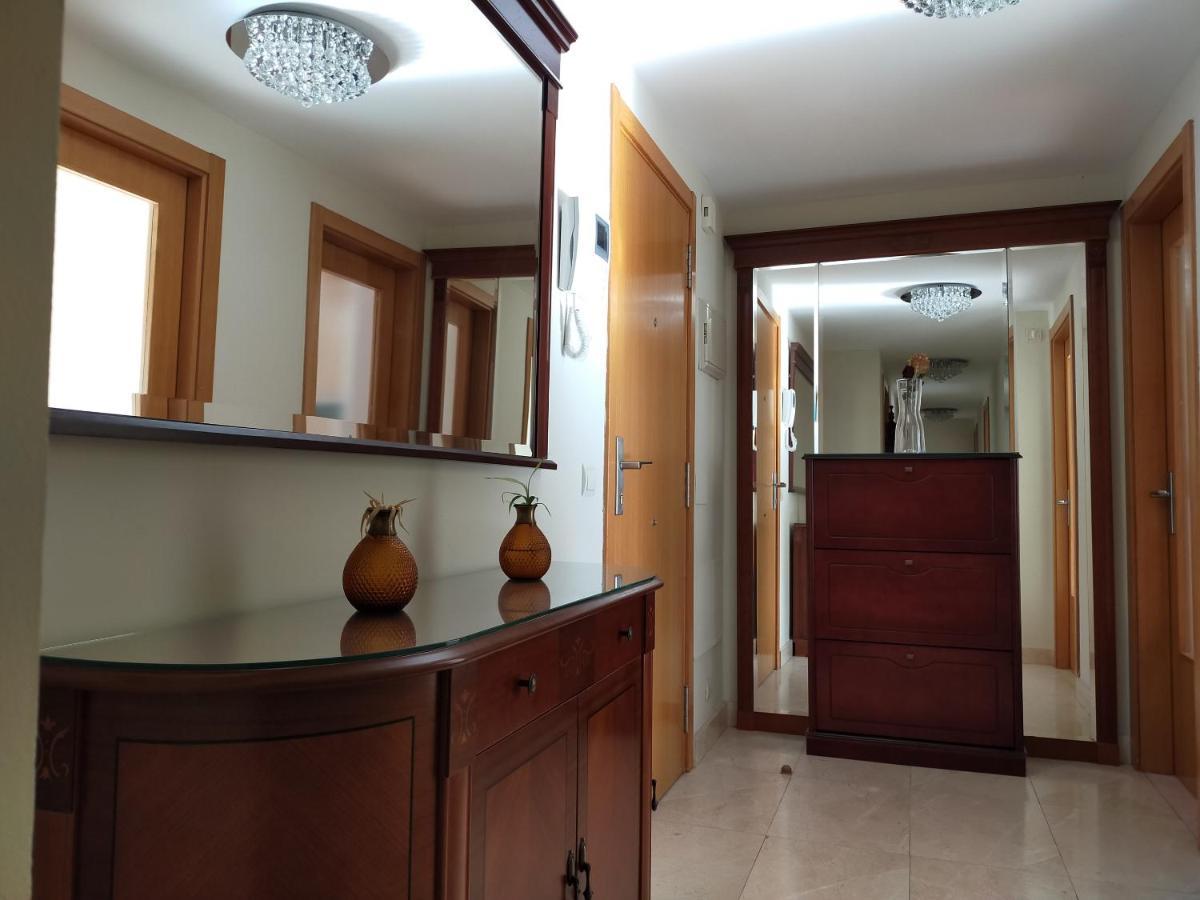 Апартаменты Paseo Maritimo Antonio Banderas Малага Экстерьер фото